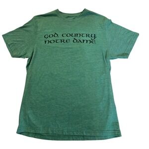 Under Armour Mens Notre Dame God Country Notre Dame HeatGear T-Shirt Green M
